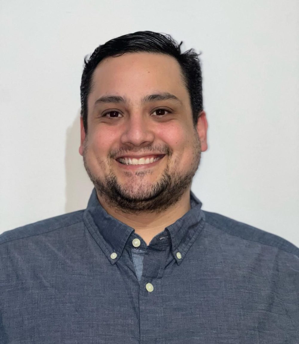 Portrait of Luis Celarie, Technical Manager at Global Import Agent